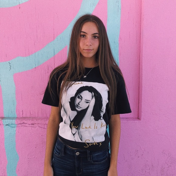 Meet your Posher, Ivy - Picture 3 of 6